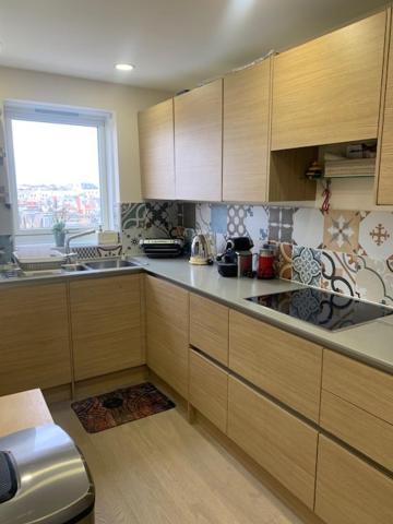 2 Bedroom Chelsea Apartment Лондон Экстерьер фото
